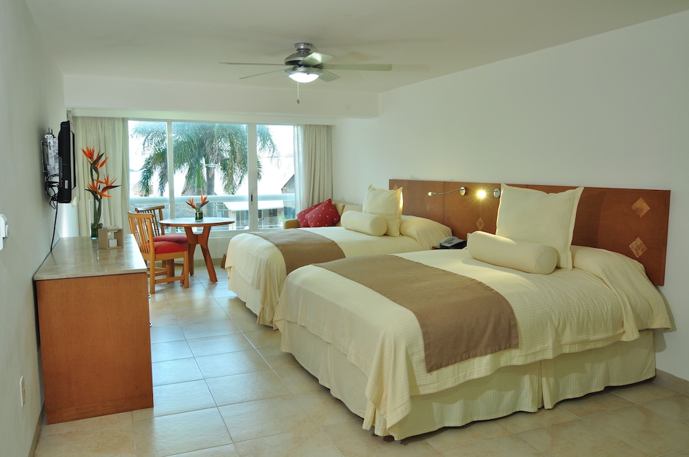 Ocean Spa Hotel – All Inclusive — Hotel rooms in Cancun, Quintana Roo