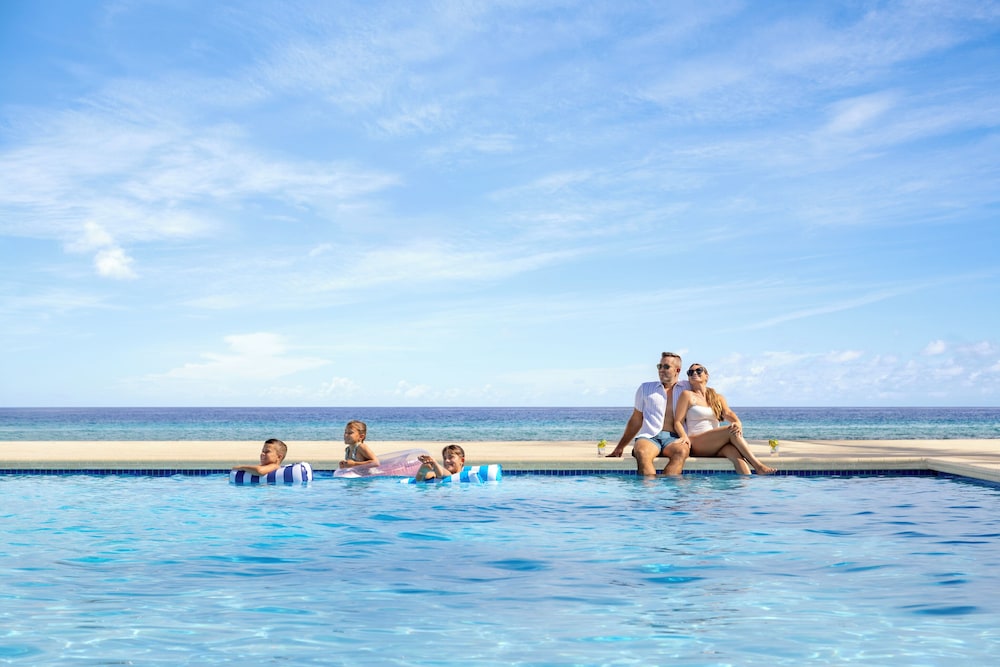 Dreams Rose Hall Resort & Spa - All Inclusive — Swimming pool in Montego Bay