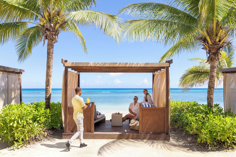 Dreams Rose Hall Resort & Spa - All Inclusive — Beach in Montego Bay
