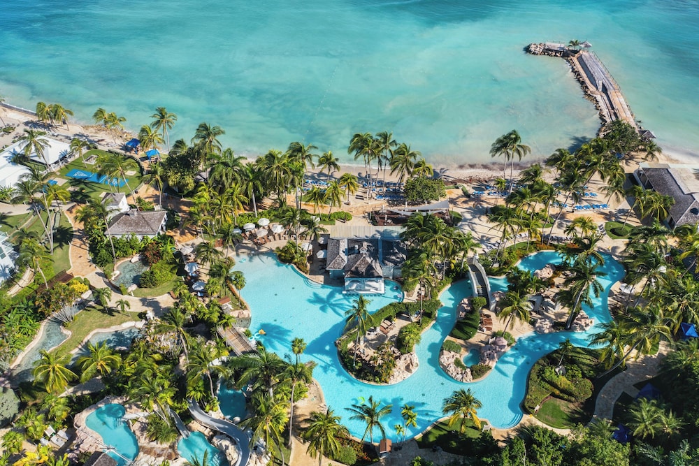 Dreams Rose Hall Resort & Spa - All Inclusive — Swimming pool in Montego Bay