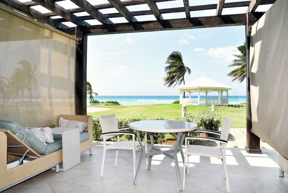 Dreams Rose Hall Resort & Spa - All Inclusive — Beach in Montego Bay