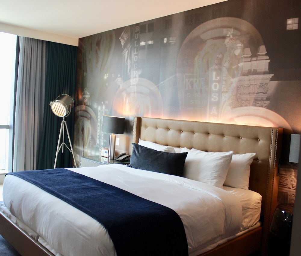 Hotel Indigo Los Angeles Downtown by IHG — Hotel rooms in Los Angeles, California