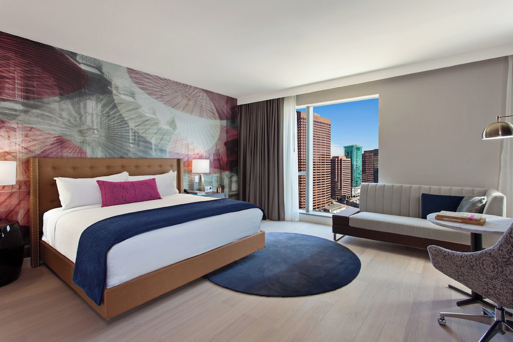 Hotel Indigo Los Angeles Downtown by IHG — Hotel rooms in Los Angeles, California