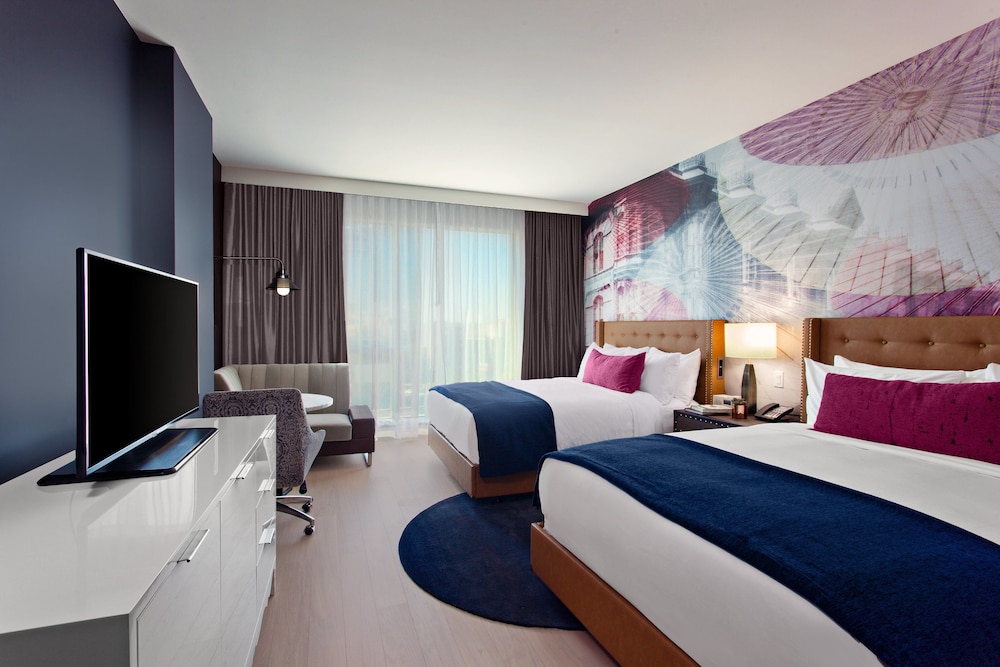 Hotel Indigo Los Angeles Downtown by IHG — Hotel rooms in Los Angeles, California