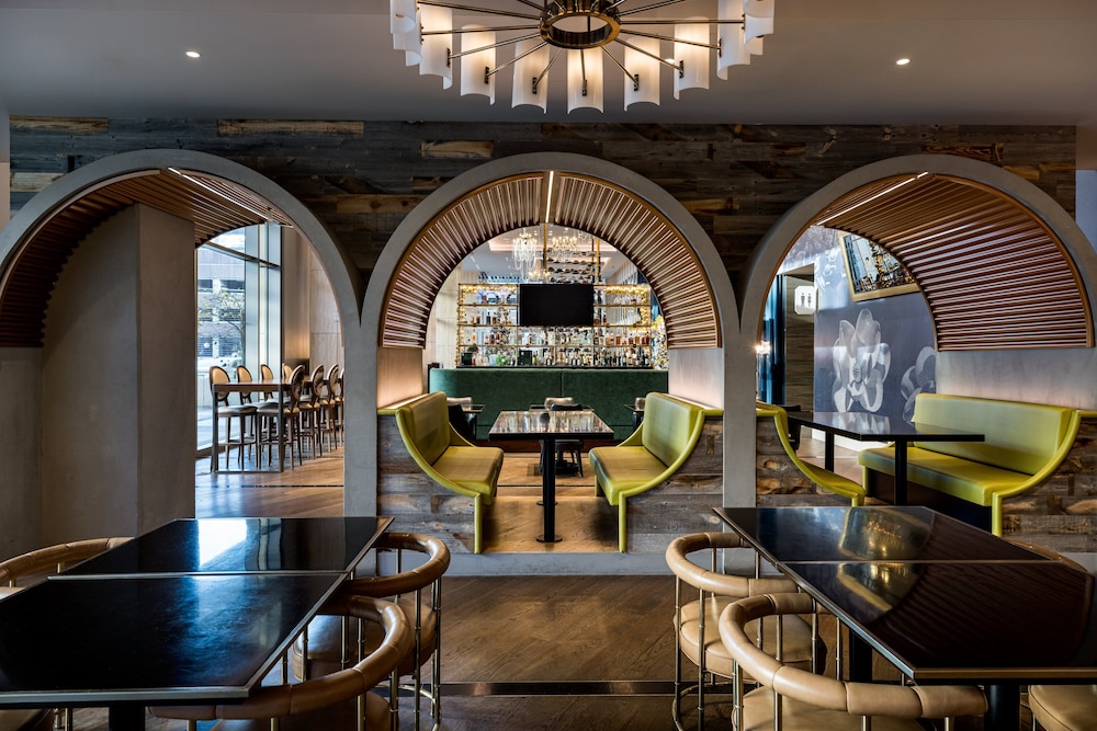 Hotel Indigo Los Angeles Downtown by IHG — Restaurant & bars in Los Angeles, California