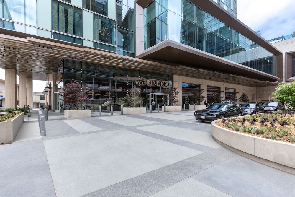 Hotel Indigo Los Angeles Downtown by IHG — Hotel building in Los Angeles, California