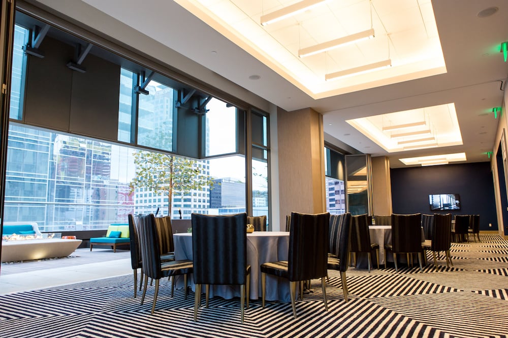 Hotel Indigo Los Angeles Downtown by IHG — Restaurant & bars in Los Angeles, California