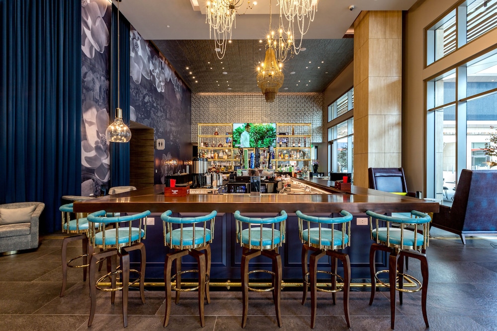 Hotel Indigo Los Angeles Downtown by IHG — Restaurant & bars in Los Angeles, California