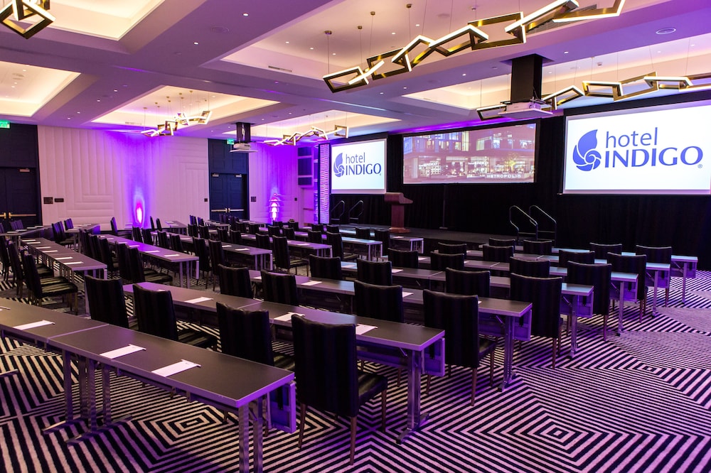 Hotel Indigo Los Angeles Downtown by IHG — Hotel building in Los Angeles, California