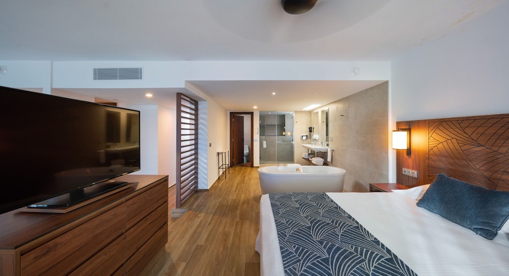 Hotel Riu Montego Bay - Adults Only - All Inclusive — Hotel rooms in Montego Bay