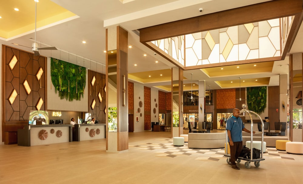 Hotel Riu Montego Bay - Adults Only - All Inclusive — Hotel building in Montego Bay