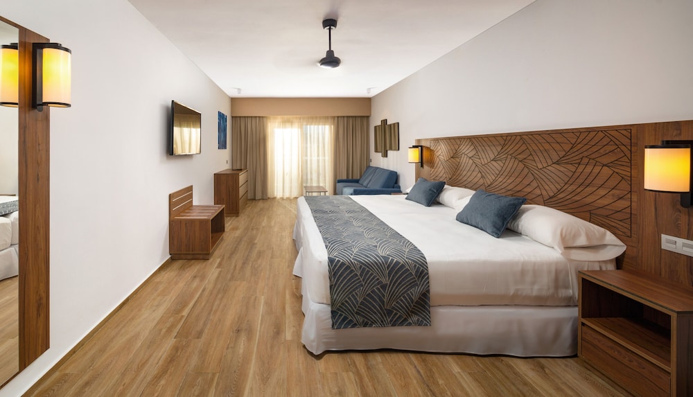 Hotel Riu Montego Bay - Adults Only - All Inclusive — Hotel rooms in Montego Bay