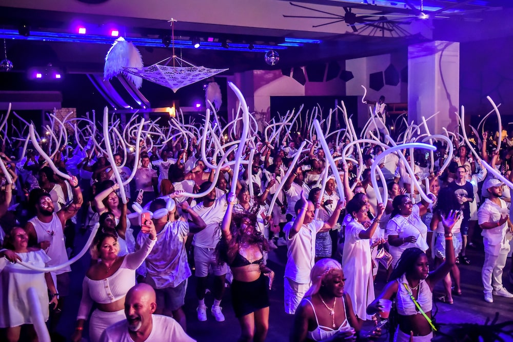Hotel Riu Montego Bay - Adults Only - All Inclusive — Restaurant & bars in Montego Bay