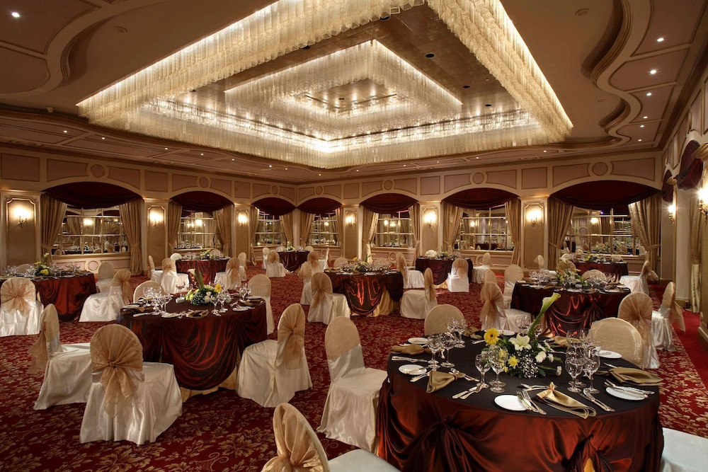 Sonesta Hotel Tower & Casino Cairo — Restaurant & bars in Cairo, Cairo