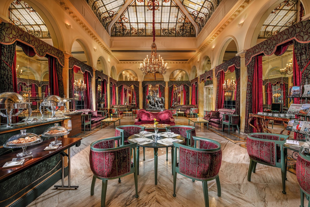 Sonesta Hotel Tower & Casino Cairo — Restaurant & bars in Cairo, Cairo
