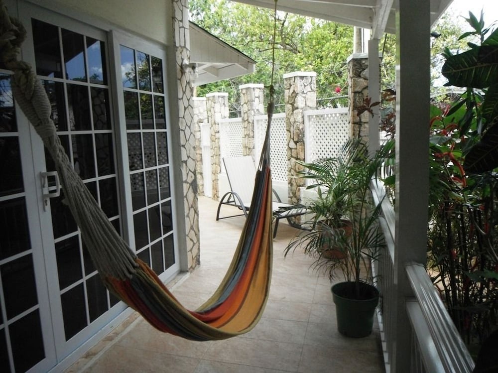 Rondel Village — Hotel building in Negril