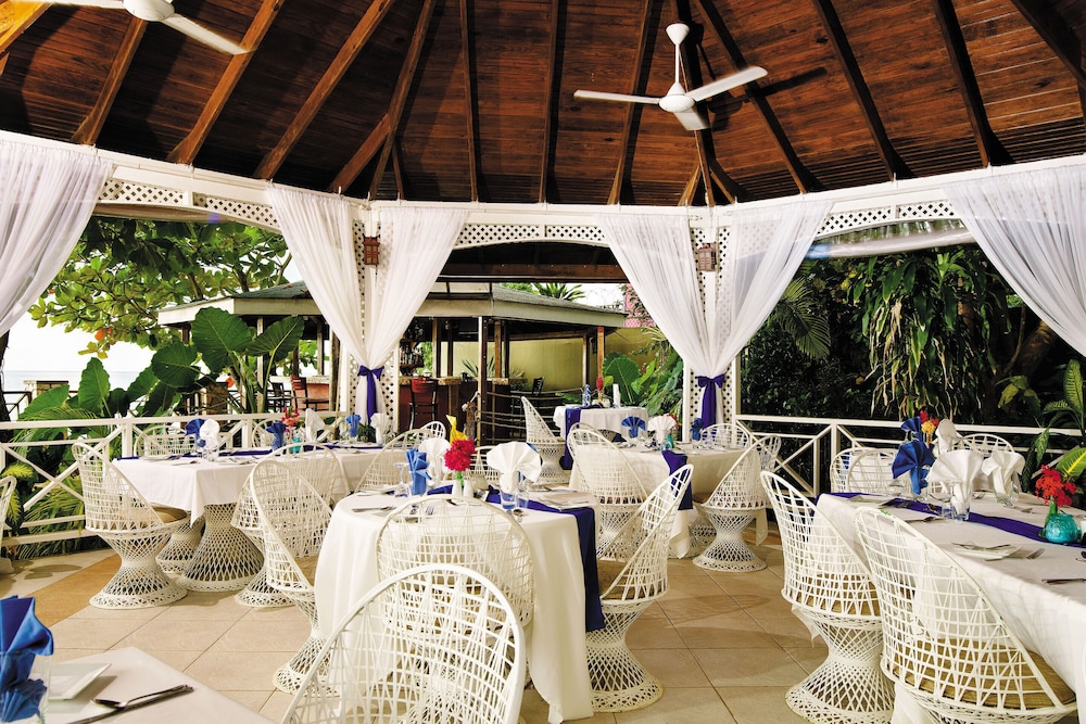 Rondel Village — Restaurant & bars in Negril