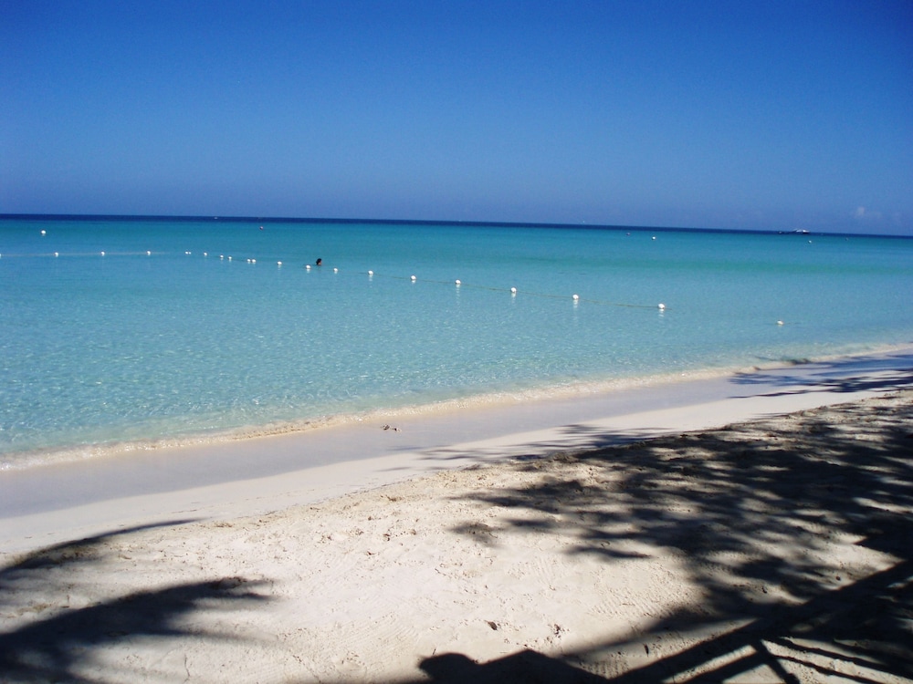 Rondel Village — Beach in Negril
