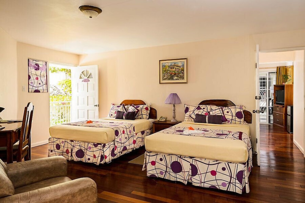 Rondel Village — Hotel rooms in Negril