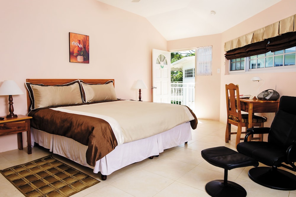 Rondel Village — Hotel rooms in Negril