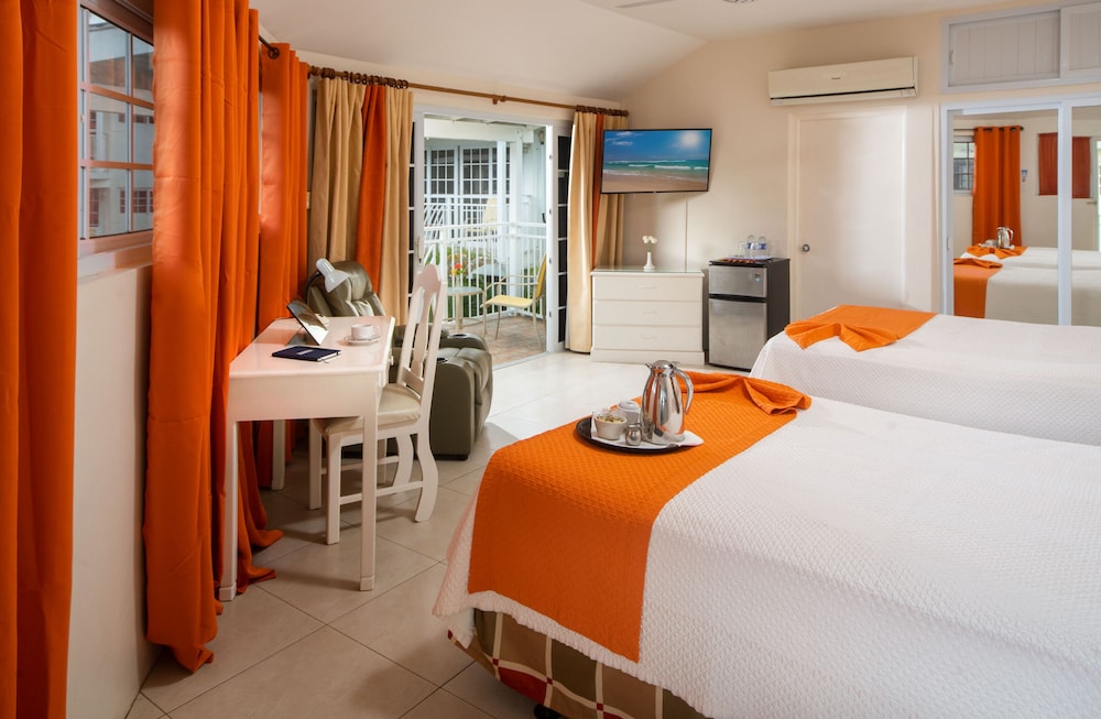 Rondel Village — Hotel rooms in Negril