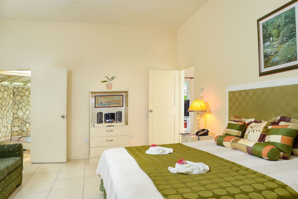 Rondel Village — Hotel rooms in Negril