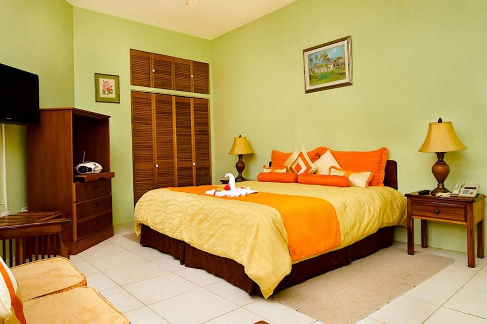 Rondel Village — Hotel rooms in Negril