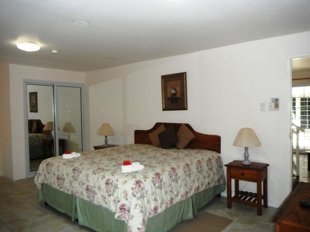 Rondel Village — Hotel rooms in Negril
