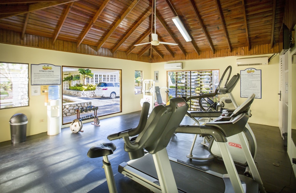 Rooms on the Beach Negril — Sports & recreation in Negril