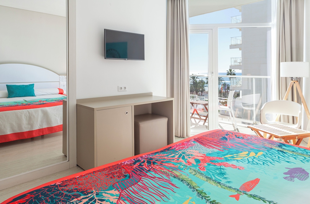 Hotel Alay Puerto Marina - Adults Only Recommended — Rooms in Benalmadena, Andalusia
