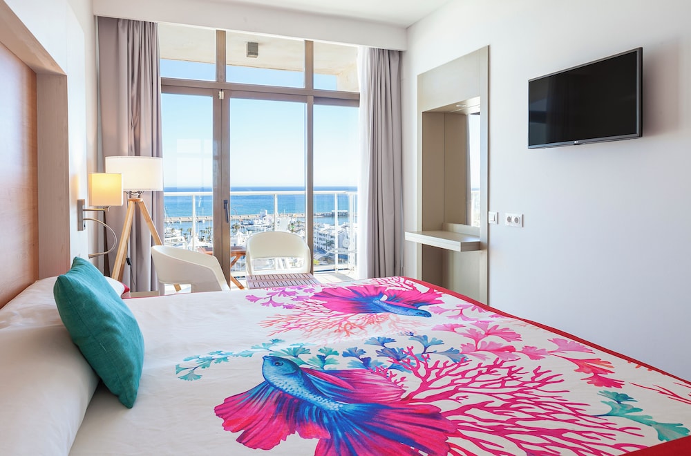 Hotel Alay Puerto Marina - Adults Only Recommended — Rooms in Benalmadena, Andalusia