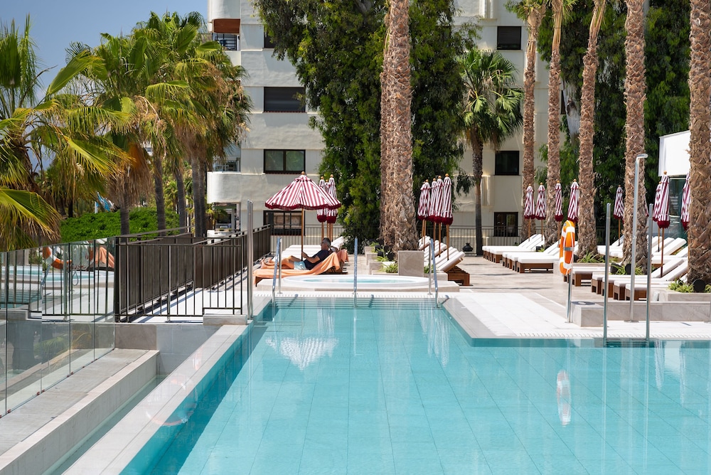 El Fuerte Marbella — Swimming pool in Marbella, Andalusia