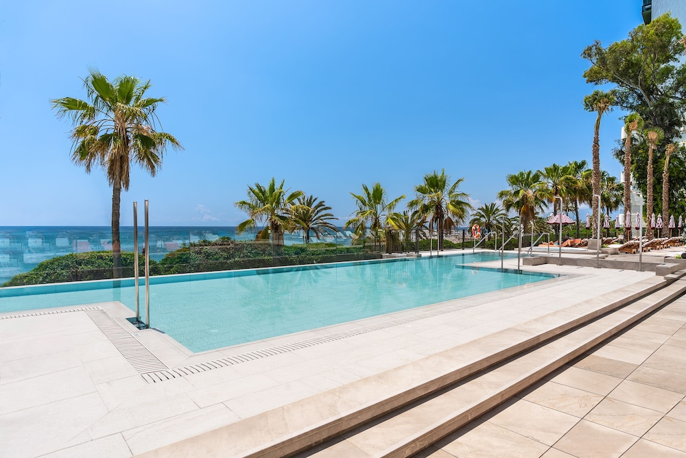 El Fuerte Marbella — Swimming pool in Marbella, Andalusia