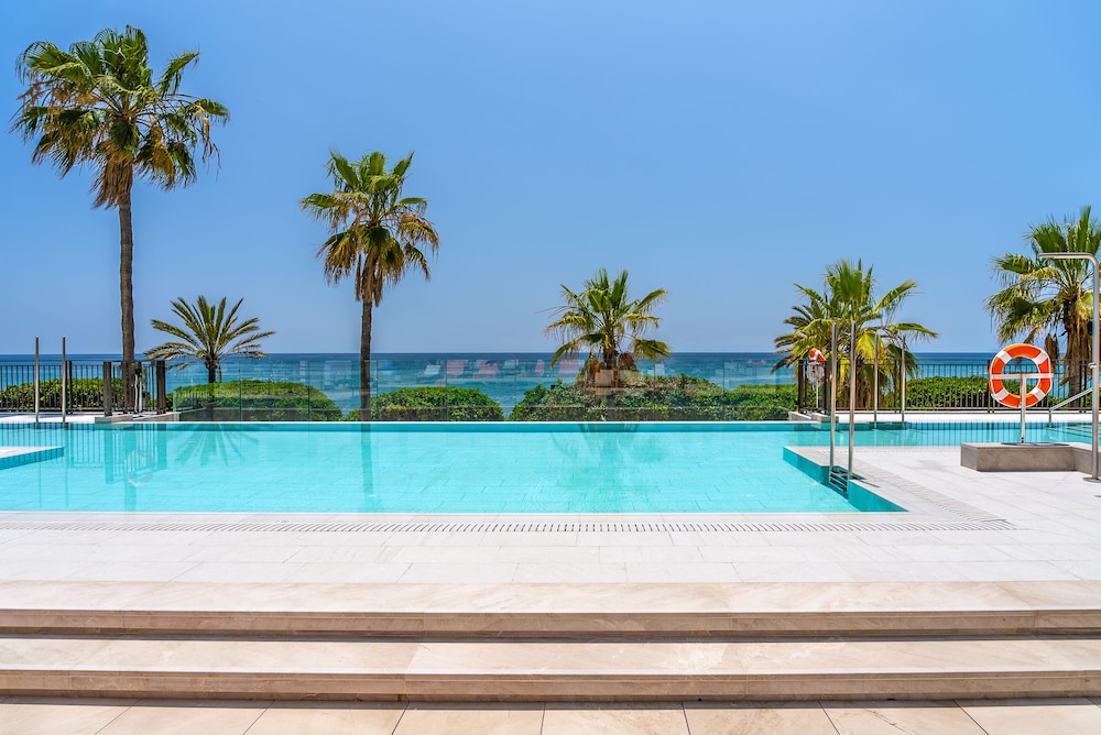 El Fuerte Marbella — Swimming pool in Marbella, Andalusia