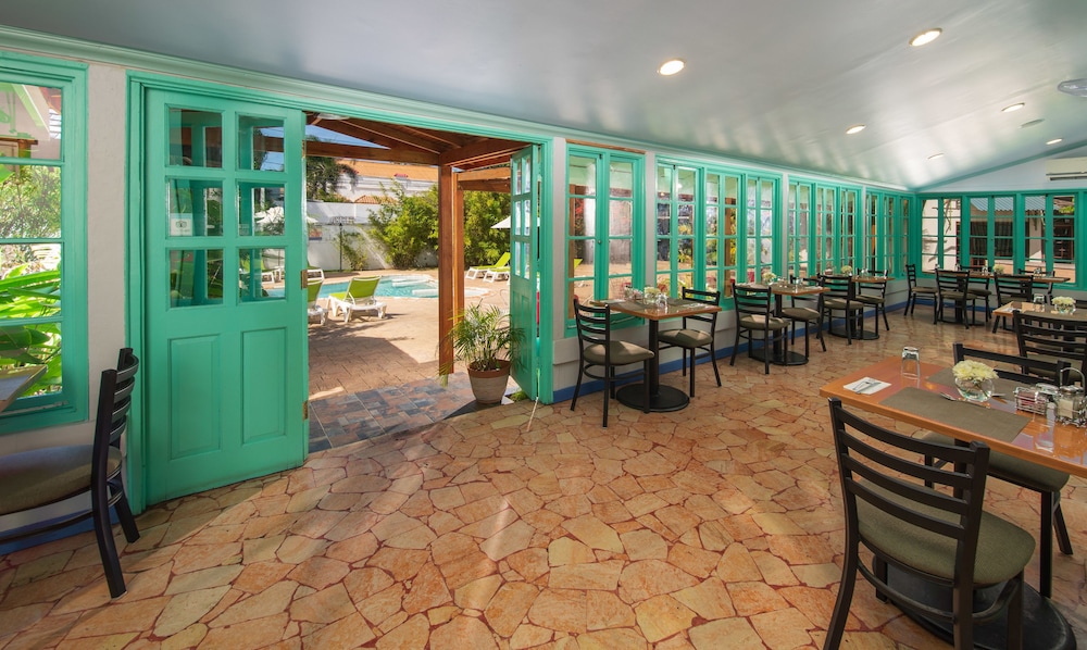 Toby's Resort — Restaurant & bars in Montego Bay