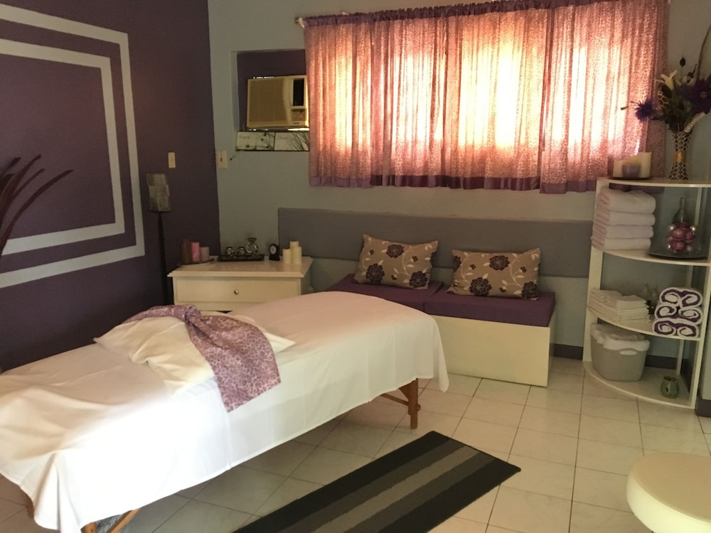 Toby's Resort — Spa in Montego Bay