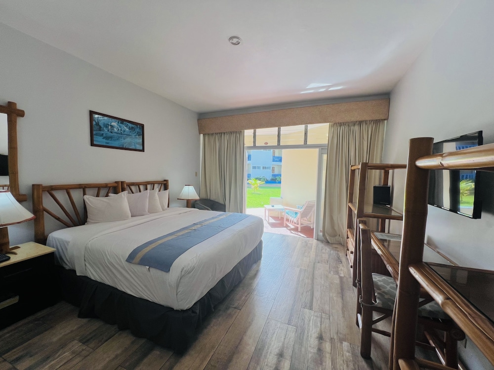 Toby's Resort — Hotel rooms in Montego Bay