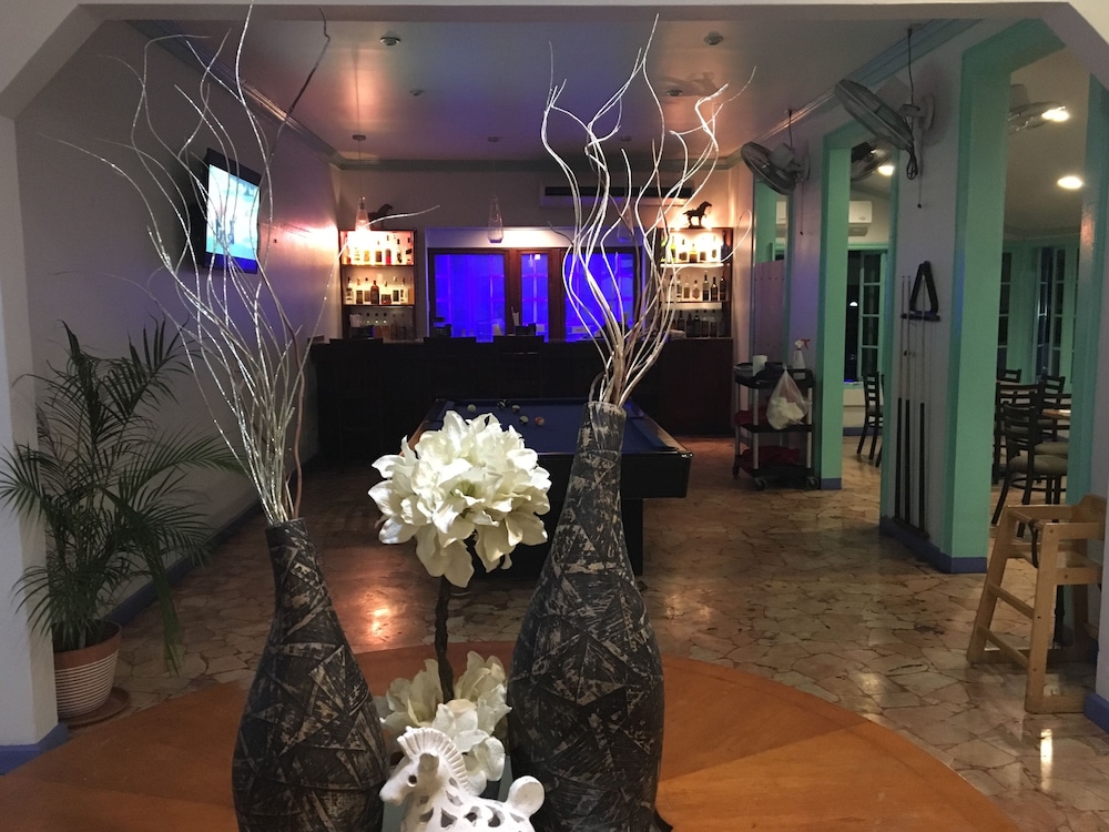 Toby's Resort — Restaurant & bars in Montego Bay
