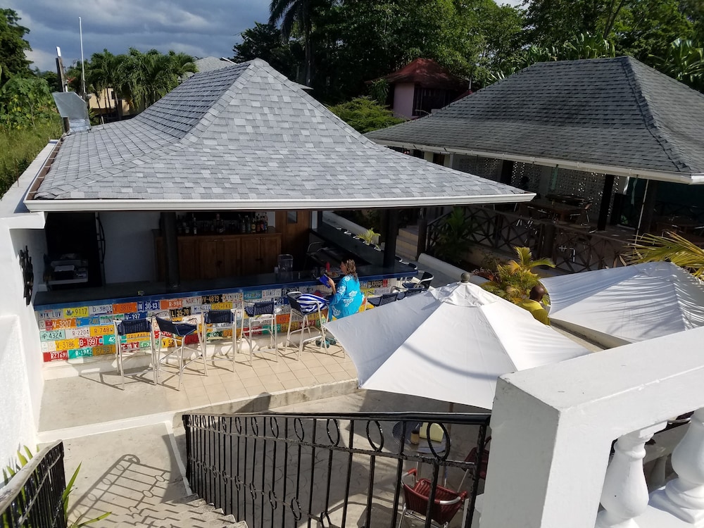 White Sands Negril — Restaurant & bars in Negril