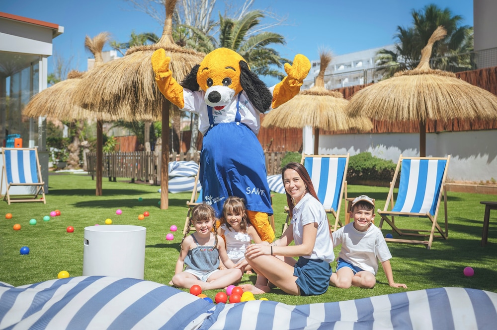Hotel HSM Atlantic Park Hotel — Attractions for children in Magaluf, Balearic Islands
