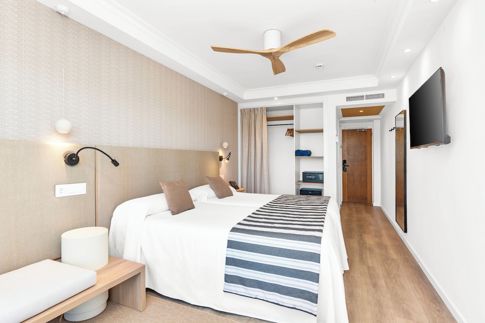 Hotel HSM Atlantic Park Hotel — Hotel rooms in Magaluf, Balearic Islands