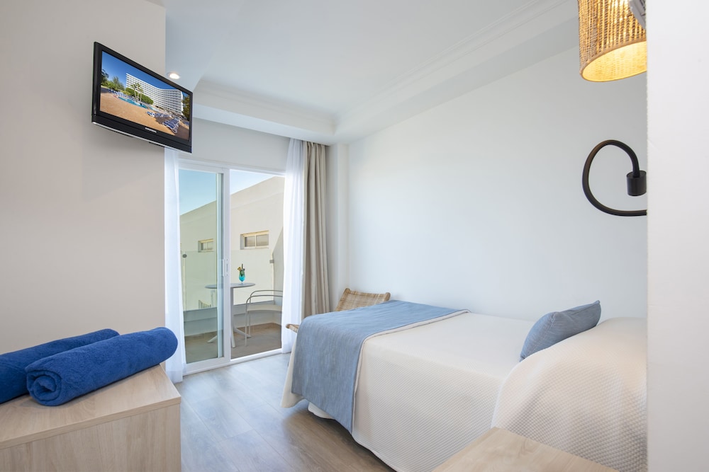 Hotel HSM Atlantic Park Hotel — Hotel rooms in Magaluf, Balearic Islands