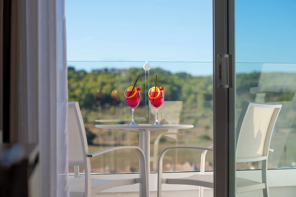 Hotel HSM Atlantic Park Hotel — Hotel rooms in Magaluf, Balearic Islands