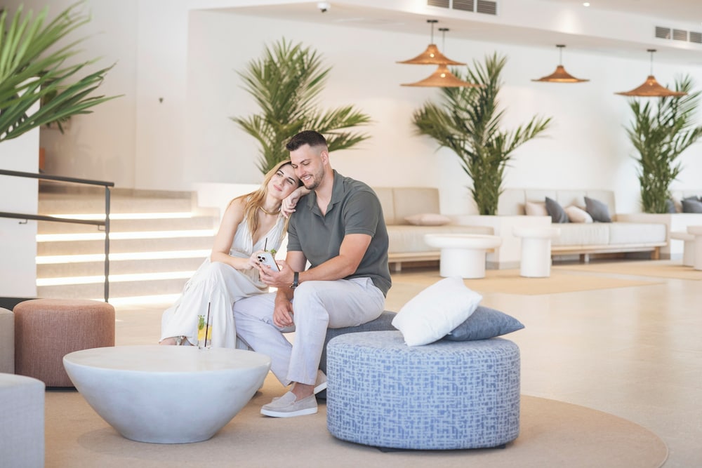 Hotel HSM Atlantic Park Hotel — Hotel building in Magaluf, Balearic Islands