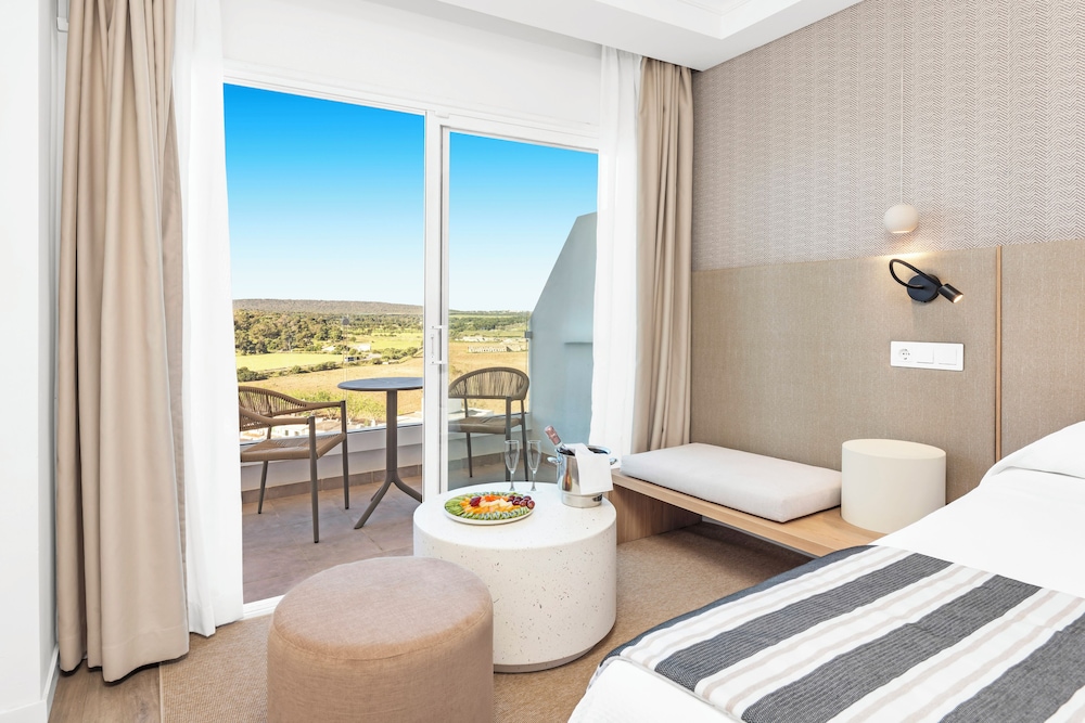 Hotel HSM Atlantic Park Hotel — Hotel rooms in Magaluf, Balearic Islands