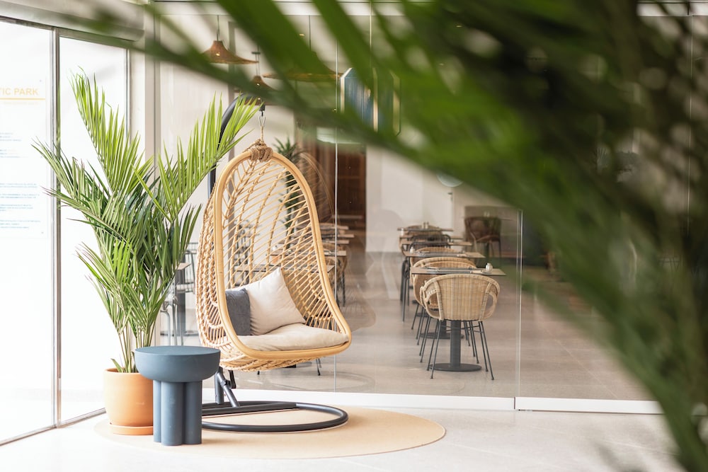 Hotel HSM Atlantic Park Hotel — Restaurant & bars in Magaluf, Balearic Islands