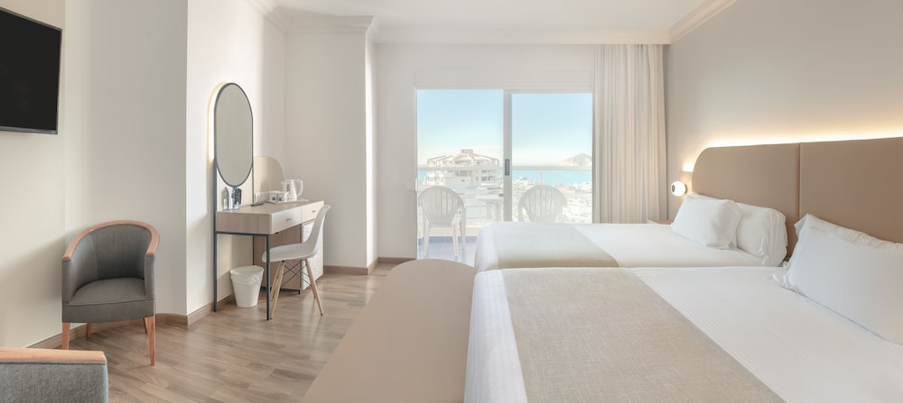 Hotel RH Victoria & Spa Benidorm By Hoteles RH — Hotel rooms in Benidorm, Valencian Community