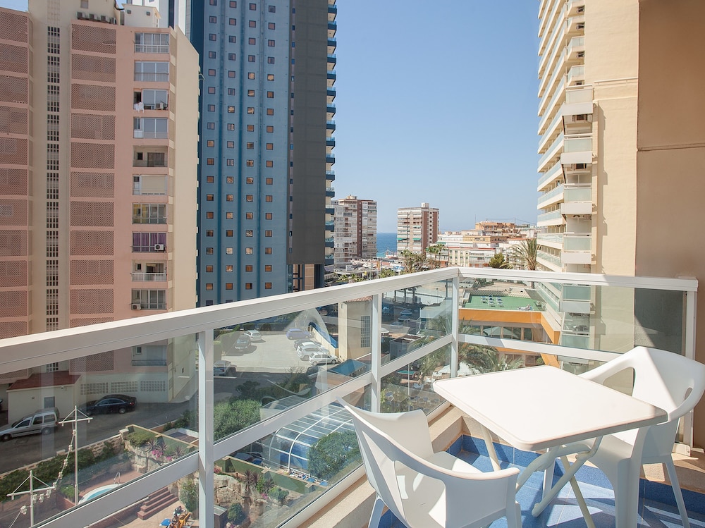 Hotel RH Victoria & Spa Benidorm By Hoteles RH — Hotel building in Benidorm, Valencian Community