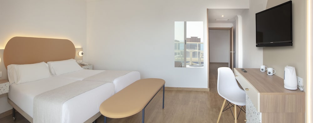 Hotel RH Victoria & Spa Benidorm By Hoteles RH — Hotel rooms in Benidorm, Valencian Community