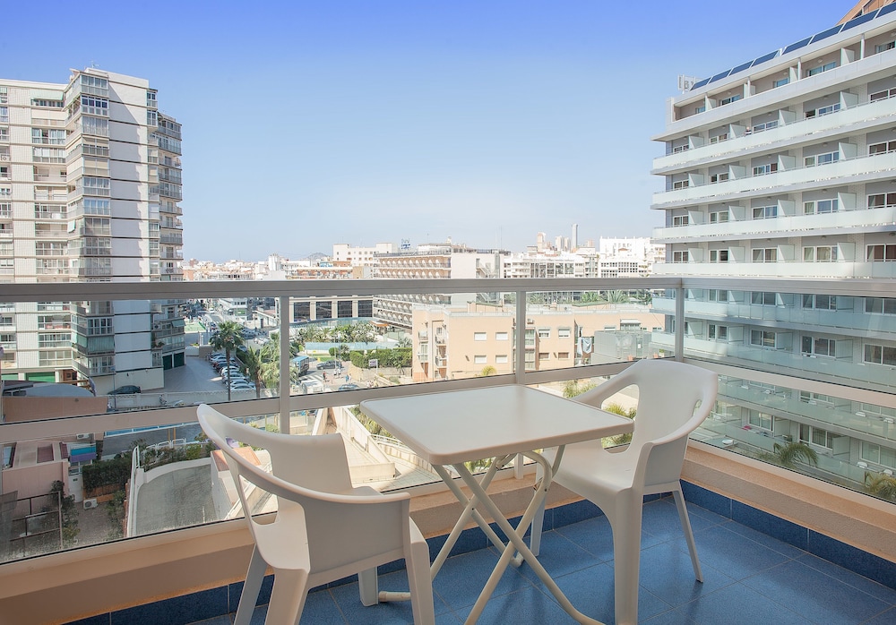 Hotel RH Victoria & Spa Benidorm By Hoteles RH — Hotel rooms in Benidorm, Valencian Community